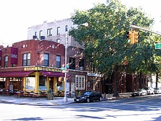 Astoria, Queens — Wikipedia